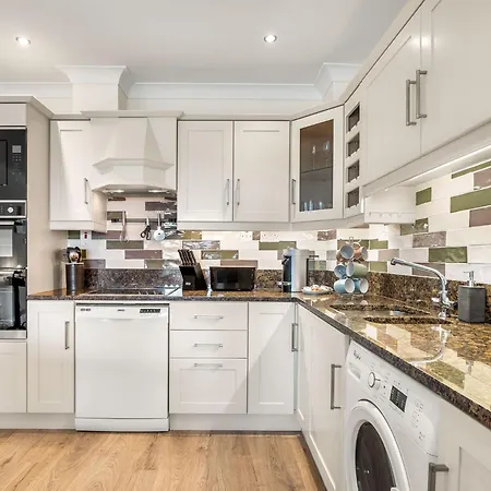 419 Stunning Sea View *
